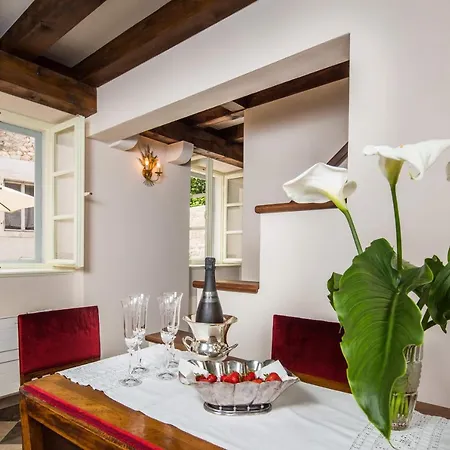 Nyaraló Walls Hvar Town